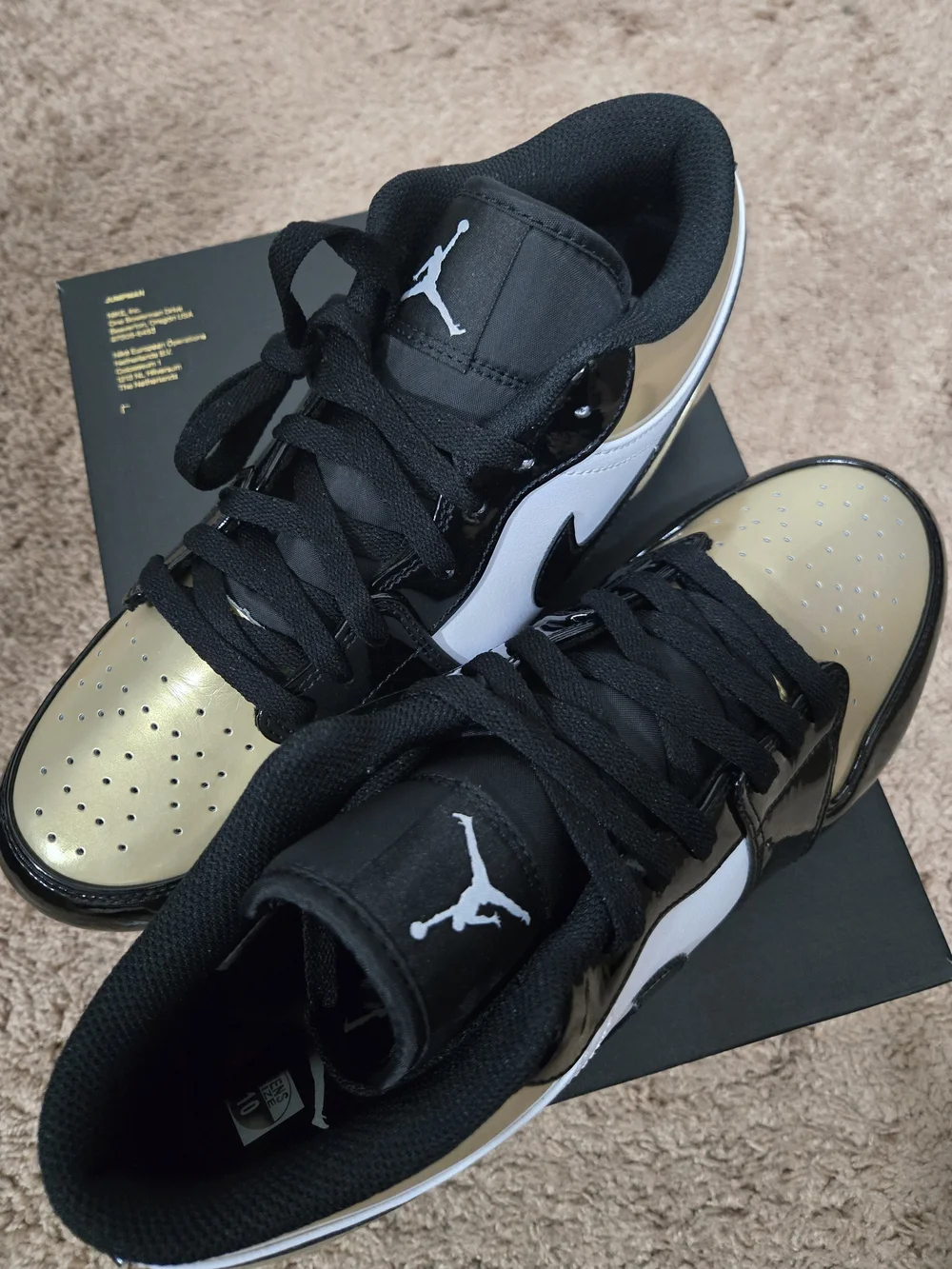 Jordan Men’s Metallic Gold & Black Low Football Cleats